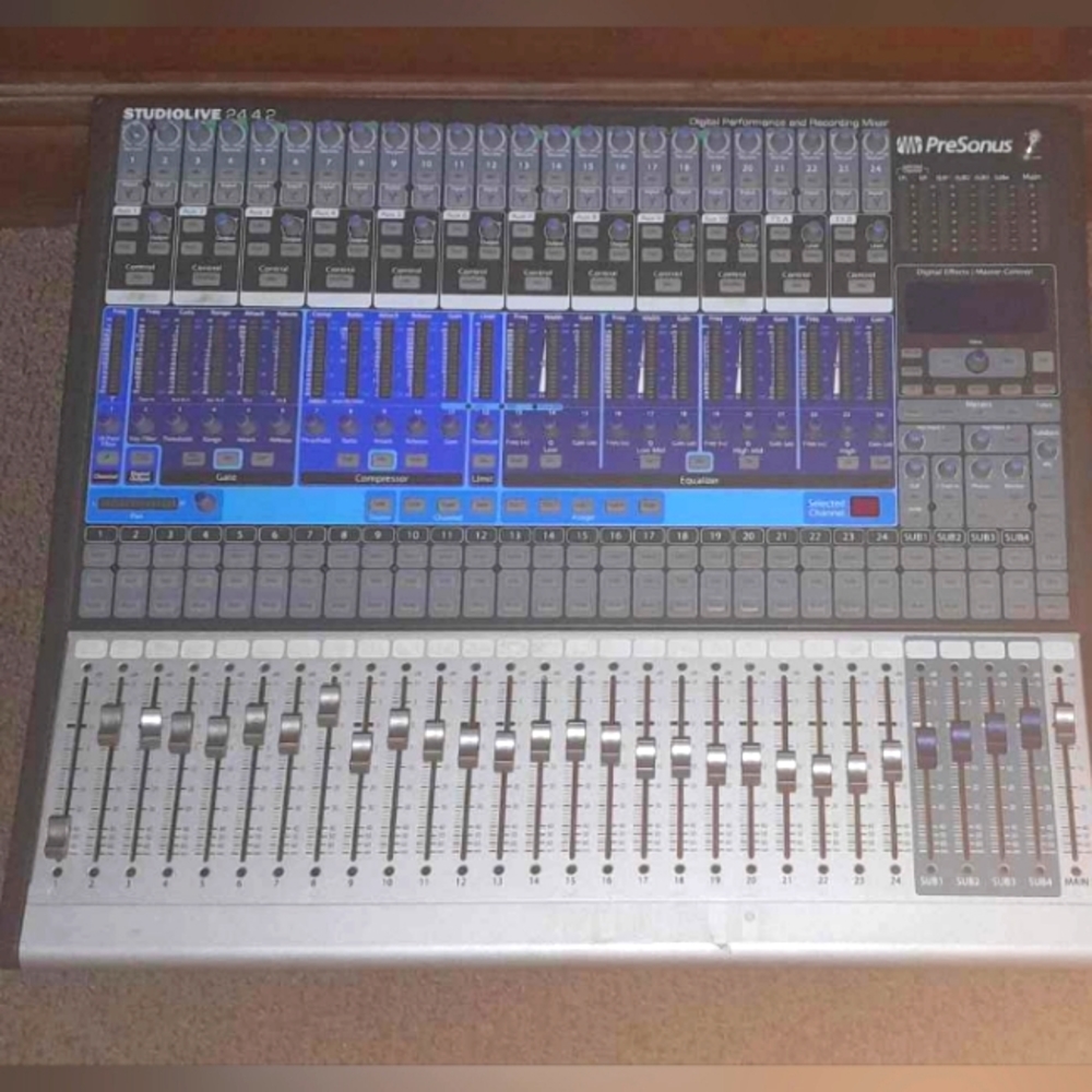 Presonus Studio Live 24.4.2 Performance and Recording Digital Mixer